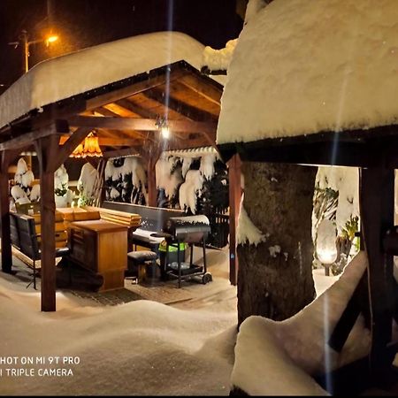 Agroturystyka Pod Kolami Myczkowce Luaran gambar
