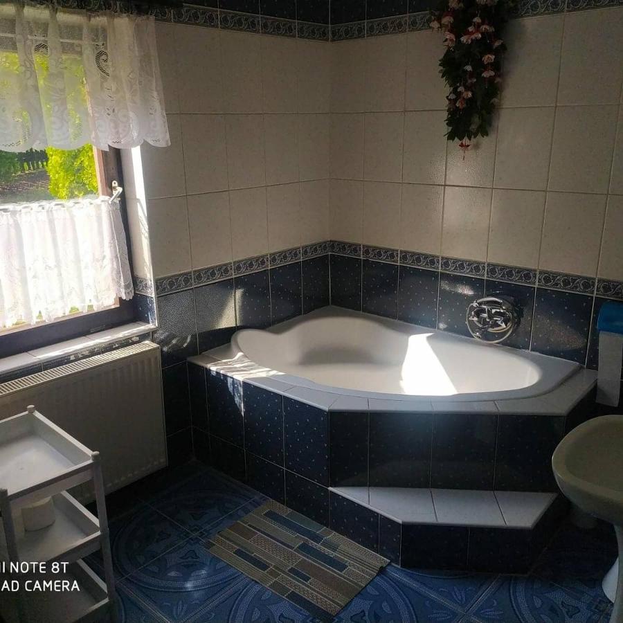 Agroturystyka Pod Kolami Myczkowce Luaran gambar