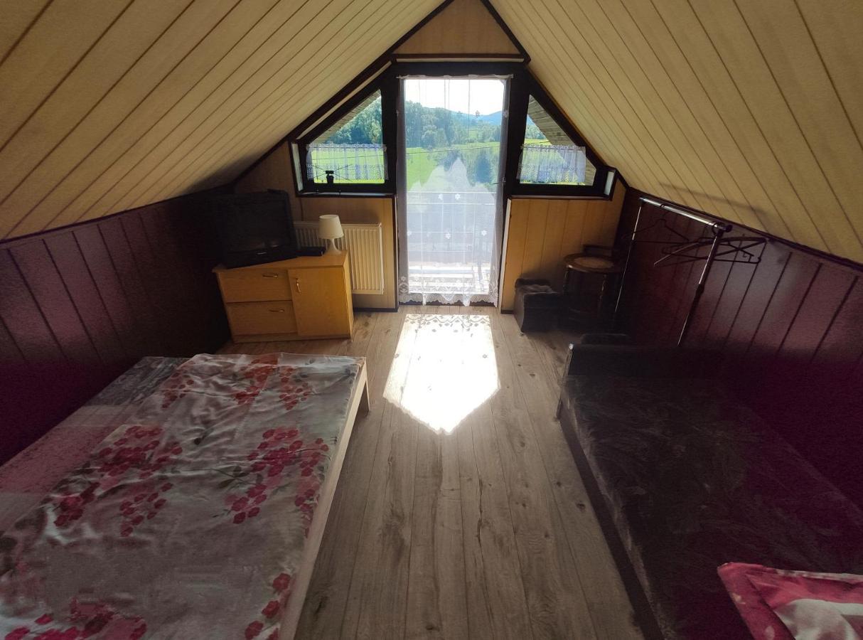 Agroturystyka Pod Kolami Myczkowce Luaran gambar