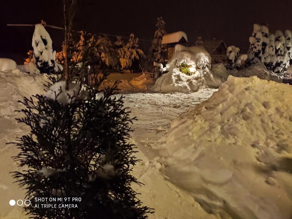 Agroturystyka Pod Kolami Myczkowce Luaran gambar
